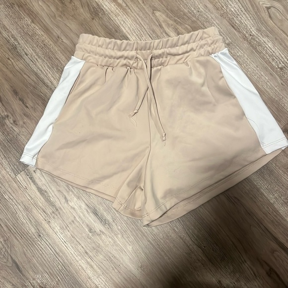Five dance wear shorts - Picture 1 of 3
